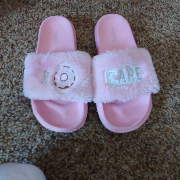 Slime necklaces shirts shoes - Picture 4 of 4